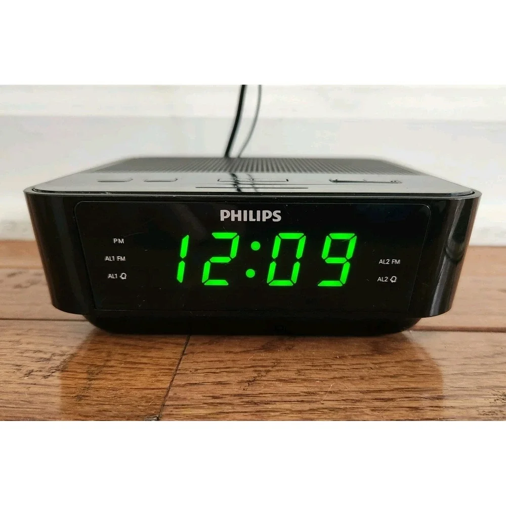 Philips Digital Alarm Clock FM Radio Black AJ3116M/37 Works! Battery Back Up